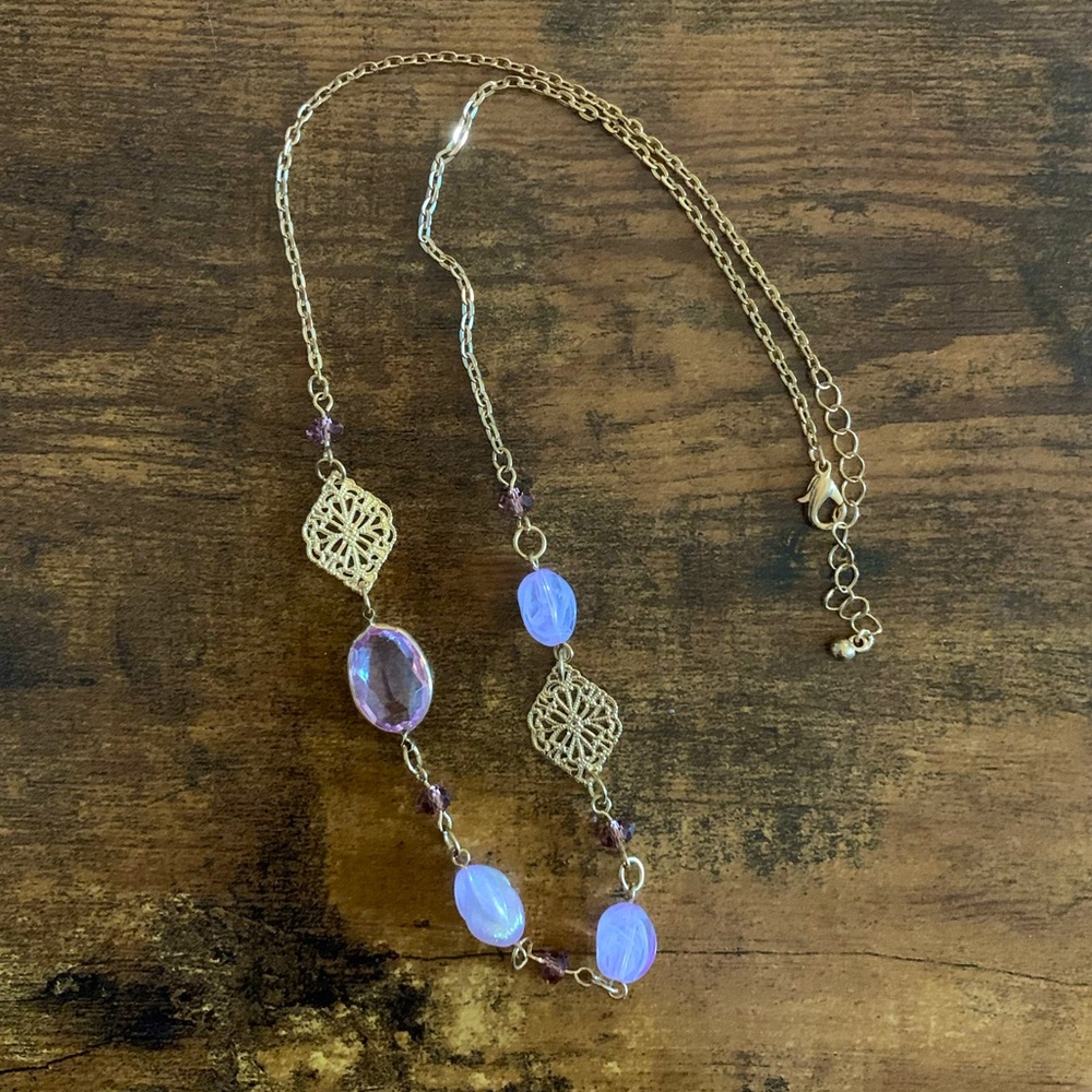 Costume jewelry necklace